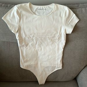 Abercrombie White Short Sleeve Bodysuit - Size Small - EUC